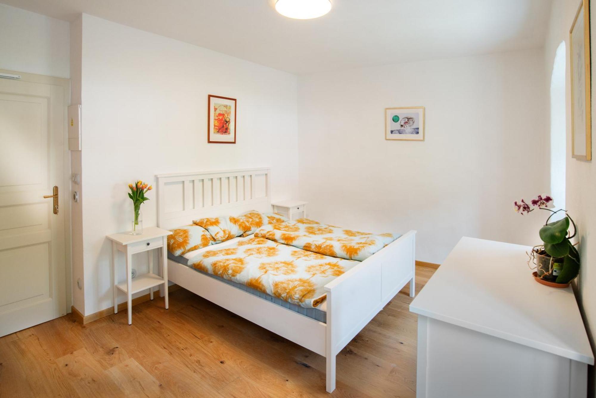 Pension U Farni Skoly Рожмберк-над-Влтавоу Екстер'єр фото