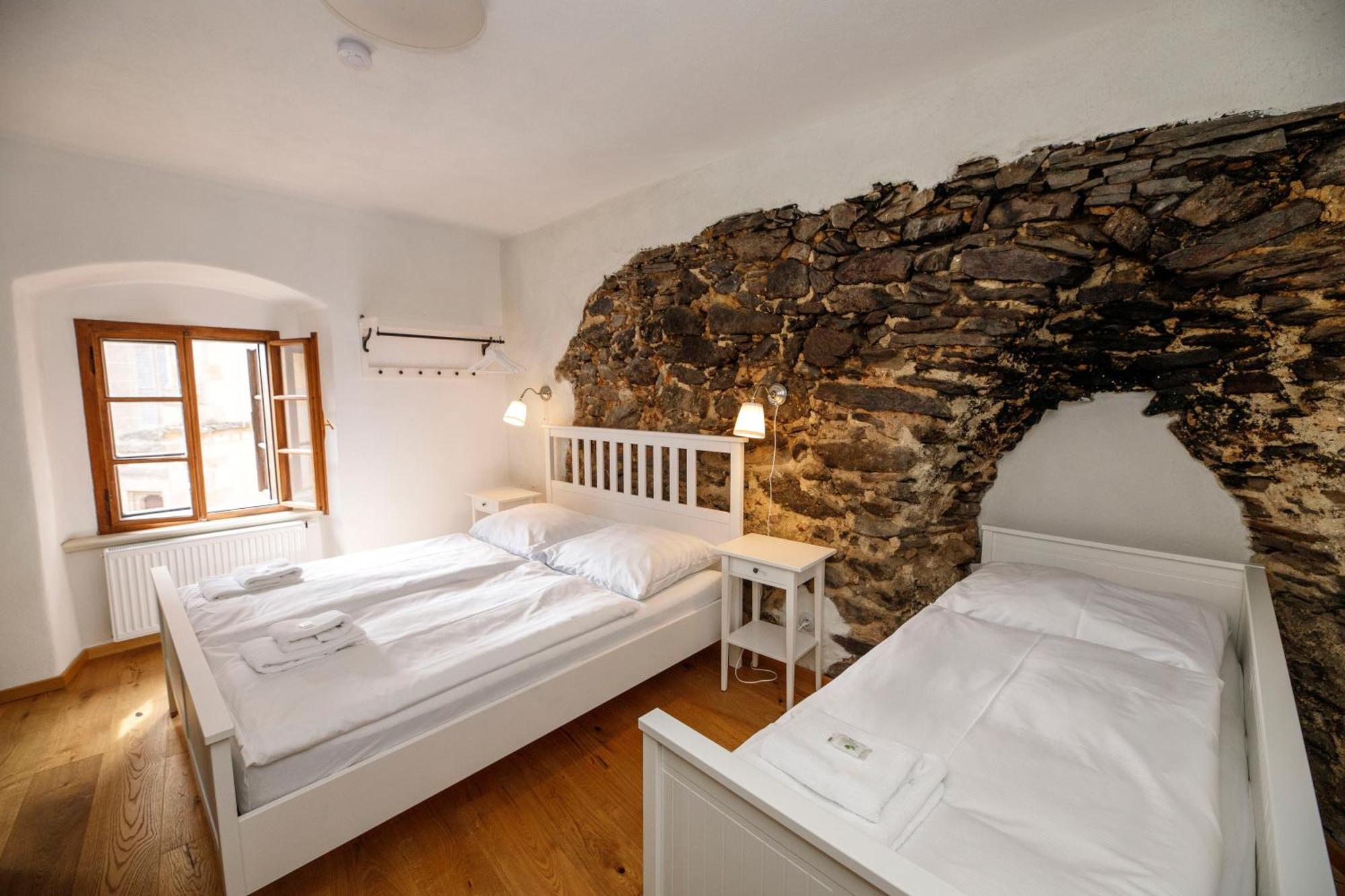 Pension U Farni Skoly Рожмберк-над-Влтавоу Екстер'єр фото